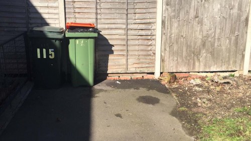 Efficient garden waste disposal methods